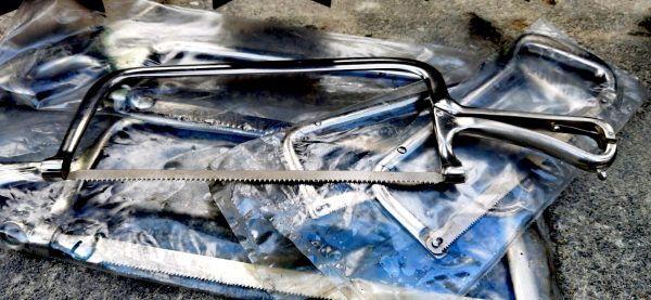 Ustensile medicale~fierăstrău inox proveniență armata română - imagine 3