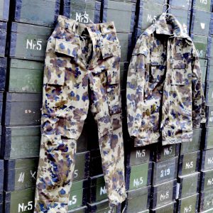 Costum camuflaj de iarna~veston și pantalon - imagine 2