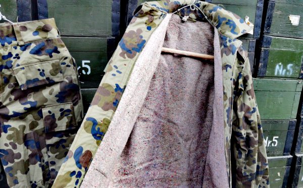 Costum camuflaj de iarna~veston și pantalon - imagine 5