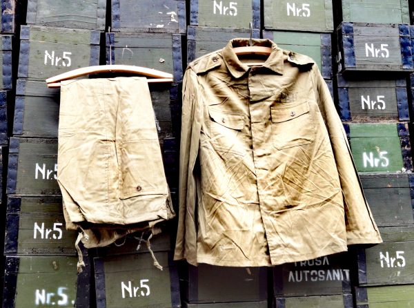 Costum vătuit militar~ veston și pantalon, proveniență armata română - imagine 9