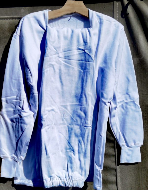 Pijama alba de bumbac, proveniență armata română