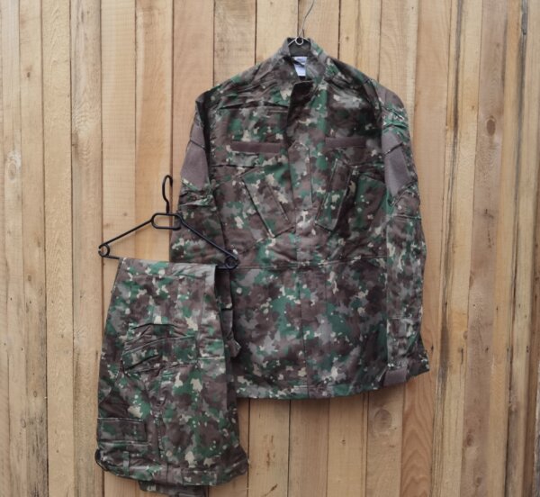Uniformă militară combat