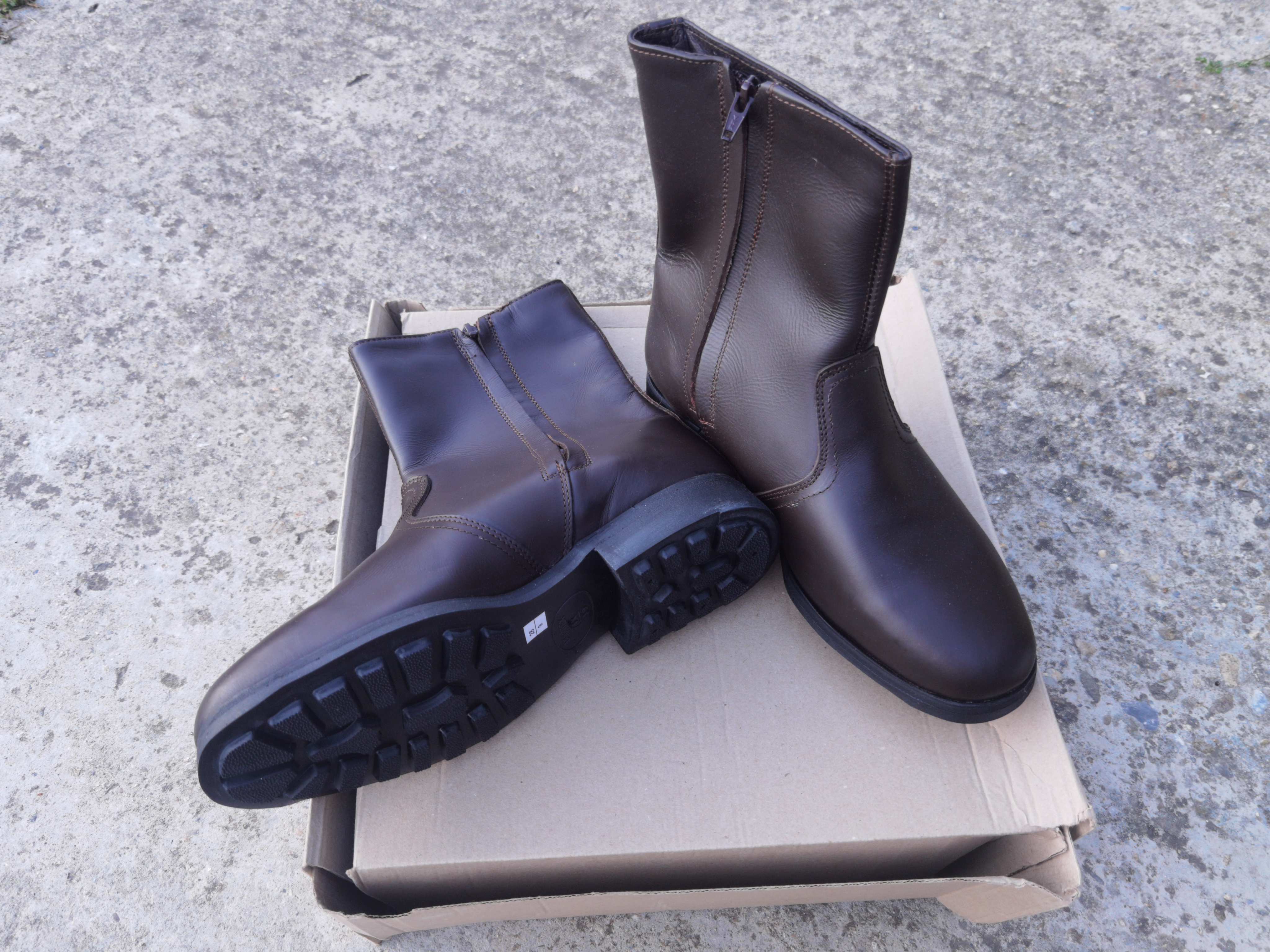 Ghete imblanite de piele - imagine 5